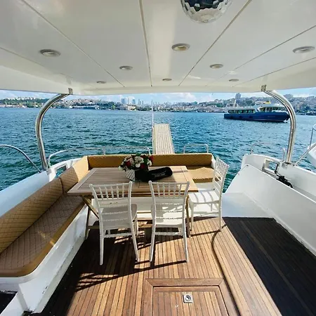 Bådhotel Diamond Yacht