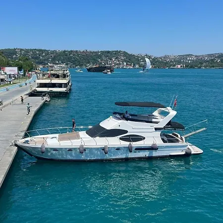 Diamond Yacht 보트호텔