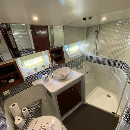 보트호텔 Diamond Yacht